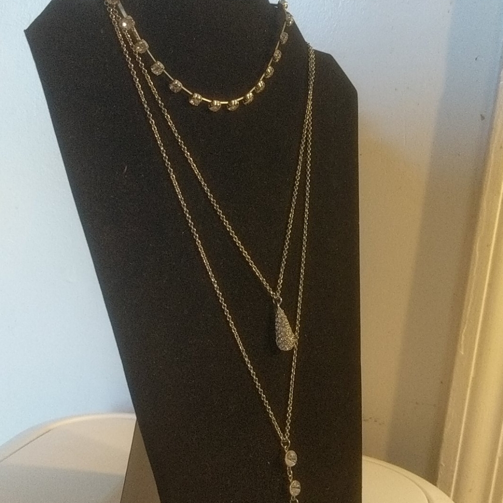 Triple Necklace - Picture 4 of 4